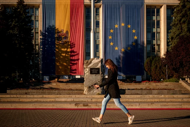 Moldavia, el eslabón más débil frente a Rusia, ante la encrucijada de acercarse a Bruselas o a Moscú