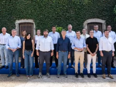 El PP endurece su estrategia para dar la batalla a Vox con la inmigración El PP endurece su estrategia para dar la batalla a Vox con la inmigración