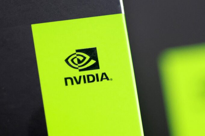 Nvidia invierte 5,000 mdd en Intel y abre nueva alianza en la IA