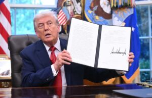 Trump firma orden que da luz verde a la venta de TikTok