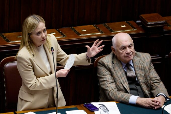 Italia aprueba la polémica reforma judicial con que soñó Berlusconi en su guerra con los tribunales Italia aprueba la polémica reforma judicial con que soñó Berlusconi en su guerra con los tribunales