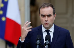 Macron nombrará a un nuevo primer ministro en las próximas 48 horas Macron nombrará a un nuevo primer ministro en las próximas 48 horas
