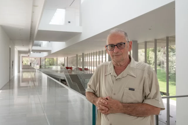 IF4C44BWJNB4HIFIUBQ4XRIIIQ.webp Meir Margalit, escritor israelí: “La mayoría de la sociedad israelí quiere ver a los palestinos humillados”