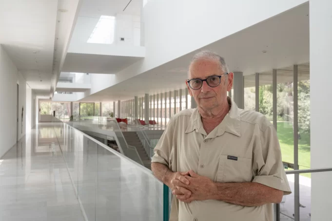 Meir Margalit, escritor israelí: “La mayoría de la sociedad israelí quiere ver a los palestinos humillados” Meir Margalit, escritor israelí: “La mayoría de la sociedad israelí quiere ver a los palestinos humillados”