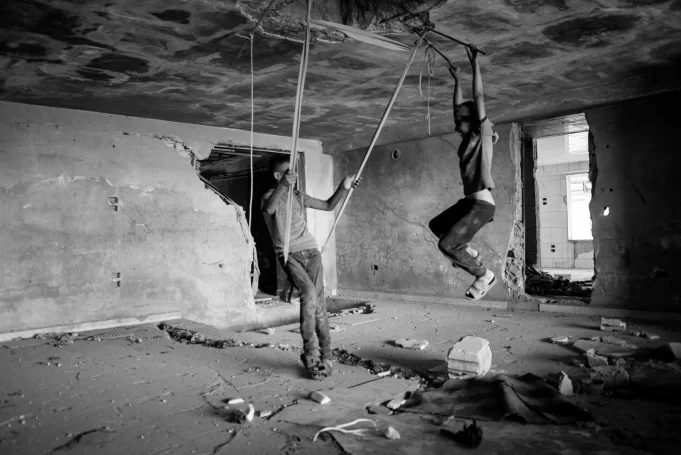 De la guerra a tu casa: cómo la chatarra de los conflictos bélicos alimenta la industria del acero De la guerra a tu casa: cómo la chatarra de los conflictos bélicos alimenta la industria del acero