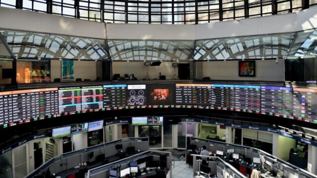 Acciones de Grupo México se recuperan 2.37% tras revés a oferta por Banamex