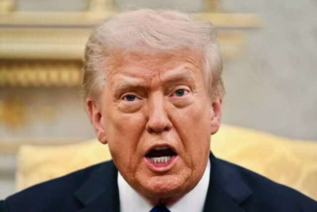 Trump anuncia aranceles adicionales del 100% contra China