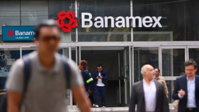 Si el camino es la OPI, Banamex tiene dos años para mejorar sus indicadores