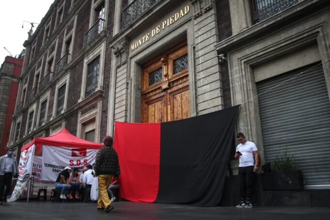 Estalla huelga en el Monte de Piedad, más de 300 sucursales suspenden operación Estalla huelga en el Monte de Piedad, más de 300 sucursales suspenden operación