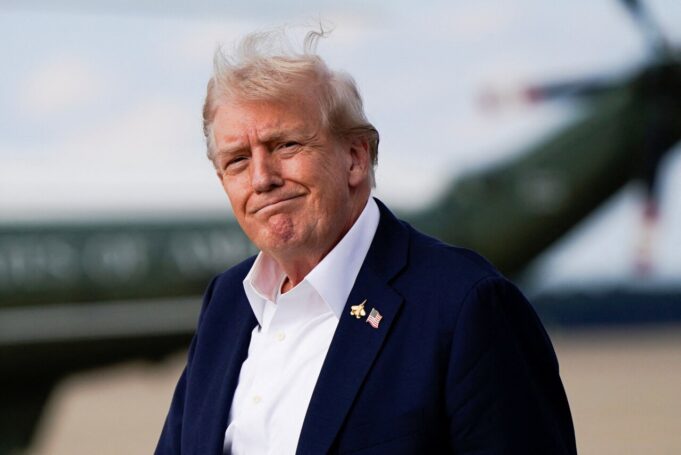 Trump emite orden de pagar a militares mientras se prolonga el cierre gubernamental Trump emite orden de pagar a militares mientras se prolonga el cierre gubernamental