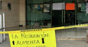 Trabajadores del SAT inician protesta de "brazos caídos" Trabajadores del SAT inician protesta de "brazos caídos"