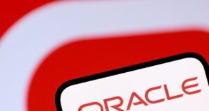 Oracle se alía con AMD para desplegar 50,000 chips de IA Oracle se alía con AMD para desplegar 50,000 chips de IA