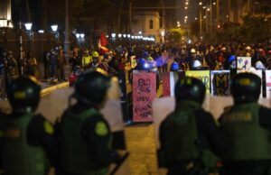Las protestas en Perú dejan un muerto y más de 100 heridos Las protestas en Perú dejan un muerto y más de 100 heridos