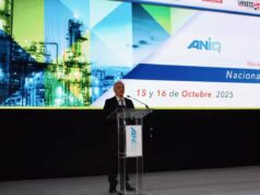 En plena crisis de impagos, Pemex pide a industria química evaluar e invertir en nuevos proyectos En plena crisis de impagos, Pemex pide a industria química evaluar e invertir en nuevos proyectos