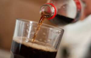 Los diputados aprueban aumentos para refrescos, sueros, tabaco y videojuegos Los diputados aprueban aumentos para refrescos, sueros, tabaco y videojuegos