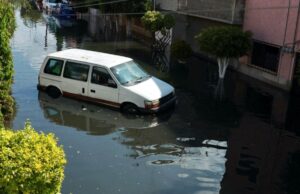 Condusef advierte: no todos los seguros de auto cubren inundaciones, revisa tu póliza Condusef advierte: no todos los seguros de auto cubren inundaciones, revisa tu póliza