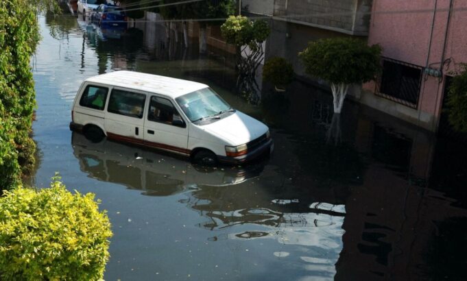 Condusef advierte: no todos los seguros de auto cubren inundaciones, revisa tu póliza Condusef advierte: no todos los seguros de auto cubren inundaciones, revisa tu póliza