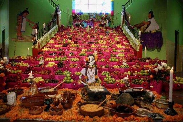 ¿Habrá puente por Día de Muertos en 2025? Estas son las fechas oficiales de la SEP