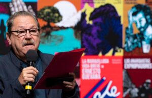 Paco Ignacio Taibo explica por qué el FCE va a regalar pocos libros de mujeres Paco Ignacio Taibo explica por qué el FCE va a regalar pocos libros de mujeres