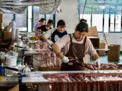 México espera la jornada laboral de 40 horas, pero en China siguen el camino opuesto bajo la extrema idea del "996" México espera la jornada laboral de 40 horas, pero en China siguen el camino opuesto bajo la extrema idea del "996"