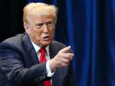 Trump piensa en un "plan B" si la Corte Suprema bloquea su política arancelaria Trump arremete contra presidente de la Fed y apunta a un sustituto en unos meses