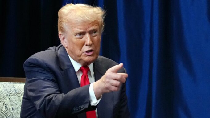 Trump piensa en un "plan B" si la Corte Suprema bloquea su política arancelaria Trump arremete contra presidente de la Fed y apunta a un sustituto en unos meses