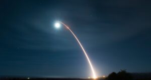 Donald Trump ordena reanudar los ensayos nucleares de EU después de 30 años Donald Trump ordena reanudar los ensayos nucleares de EU después de 30 años