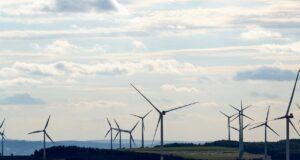 Retraso en reglamentos energéticos frena inversiones pese a apertura en contratos con privados Retraso en reglamentos energéticos frena inversiones pese a apertura en contratos con privados