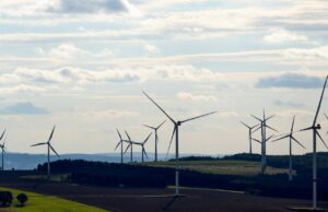 Retraso en reglamentos energéticos frena inversiones pese a apertura en contratos con privados Retraso en reglamentos energéticos frena inversiones pese a apertura en contratos con privados