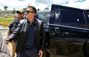 El presidente de Ecuador sale ileso de un ataque a tiros a su caravana El presidente de Ecuador sale ileso de un ataque a tiros a su caravana
