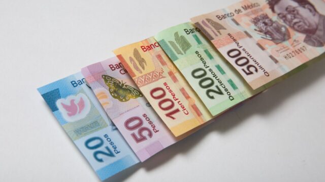 ¿Pediste un préstamo al banco o un familiar? Debes avisar al SAT si supera esta cantidad