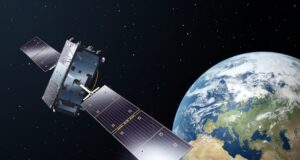 Viasat, firma satelital, se alía con un OMV para dar internet a zonas remotas Viasat, firma satelital, se alía con un OMV para dar internet a zonas remotas