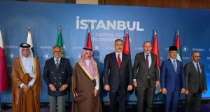Las potencias musulmanas piden claridad y un mandato de la ONU para enviar sus tropas a Gaza Las potencias musulmanas piden claridad y un mandato de la ONU para enviar sus tropas a Gaza