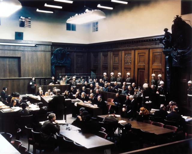 El mundo vive una nueva era de impunidad 80 años después del juicio de Núremberg