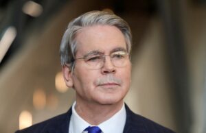 Bessent dice que altas tasas de interés pudieron causar recesión inmobiliaria Bessent dice que altas tasas de interés pudieron causar recesión inmobiliaria