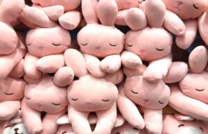 Gigantes asiáticos y estadounidenses aceleran la pelea por los peluches coleccionables Gigantes asiáticos y estadounidenses aceleran la pelea por los peluches coleccionables