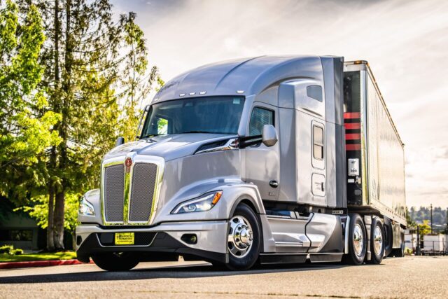 Kenworth, Freightliner e International resienten aranceles y reconfiguran su producción regional