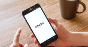 Ola de despidos en Amazon: 16,000 trabajadores perderán su empleo en el gigante minorista Copias falsas de Amazon se disparan 232% antes del Black Friday