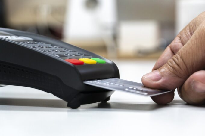 Buscan modificaciones al sistema financiero en beneficio de los consumidores Buscan modificaciones al sistema financiero en beneficio de los consumidores