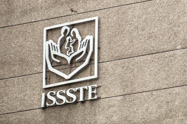 ¿Cómo funciona la Pensión Garantizada del ISSSTE y para quién aplica?