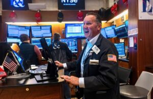 Wall Street cierra al alza gracias a sólidos datos y buenos resultados Wall Street cierra al alza gracias a sólidos datos y buenos resultados