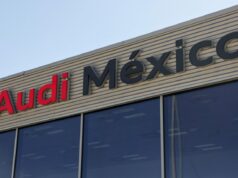 Bloqueos de agricultores detienen la producción de Audi en Puebla Bloqueos de agricultores detienen la producción de Audi en Puebla