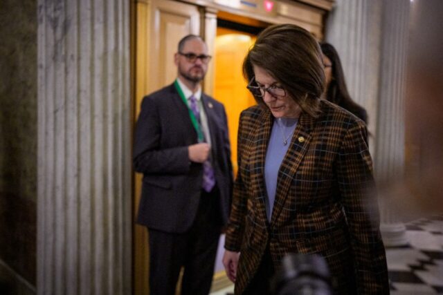 El Senado aprueba el acuerdo para reabrir el gobierno de Estados Unidos