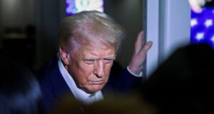 Trump: EU se enfrenta a un "desastre económico" si Corte falla contra aranceles Trump: EU se enfrenta a un "desastre económico" si Corte falla contra aranceles