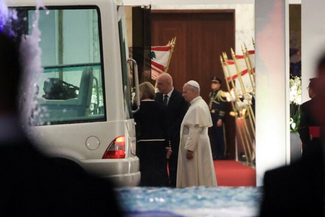 El papa León XIV lleva su mensaje de paz al Líbano, que es atacado por Israel