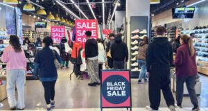 La paradoja del Black Friday: más compradores, menos dinero La paradoja del Black Friday: más compradores, menos dinero