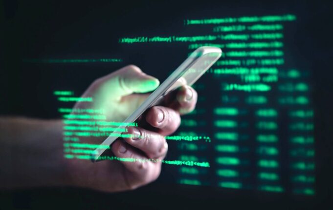 Solo tres datos bastan para estafarte en línea y es muy fácil para los ciberdelincuentes conseguirlos Solo tres datos bastan para estafarte en línea y es muy fácil para los ciberdelincuentes conseguirlos