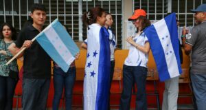 Trump y acusaciones de fraude ensombrecen las elecciones en Honduras Trump y acusaciones de fraude ensombrecen las elecciones en Honduras