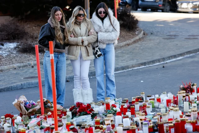 La justicia de Suiza abre una investigación penal contra los dueños del bar incendiado en Crans-Montana
