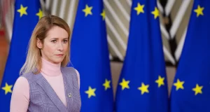 La UE llama al respeto del derecho internacional en Venezuela aunque recuerda que Maduro “carece de legitimidad” La UE llama al respeto del derecho internacional en Venezuela aunque recuerda que Maduro “carece de legitimidad”